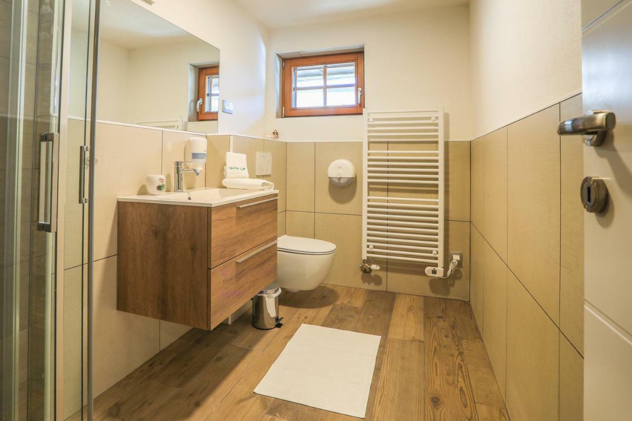 Apartmaji Tina Zgornje Gorje Exterior foto